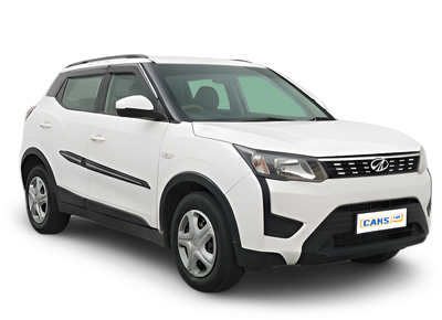 Mahindra XUV300-img